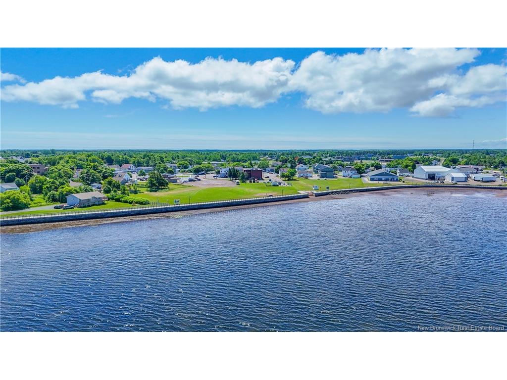 









204


JD Gauthier

BLVD,
Shippagan,







NB
E8S 1P3

