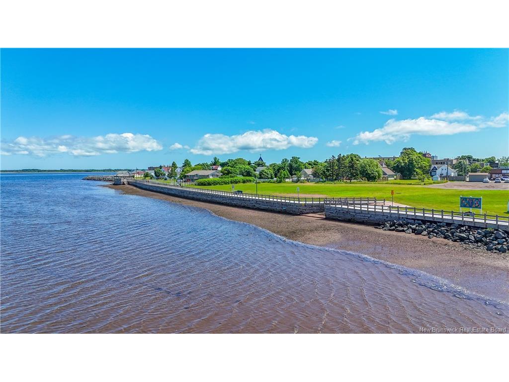 









204


JD Gauthier

BLVD,
Shippagan,







NB
E8S 1P3

