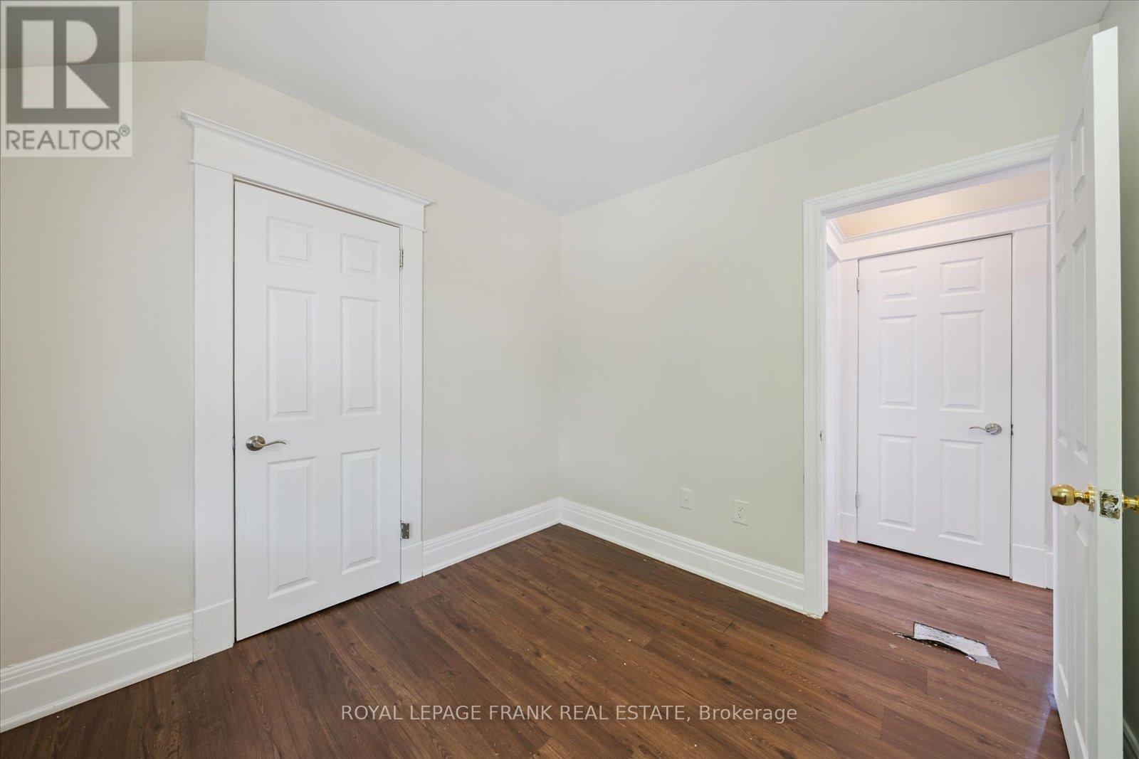 












159 AGNES STREET

,
Oshawa (O'Neill),




Ontario
L1G1V3

