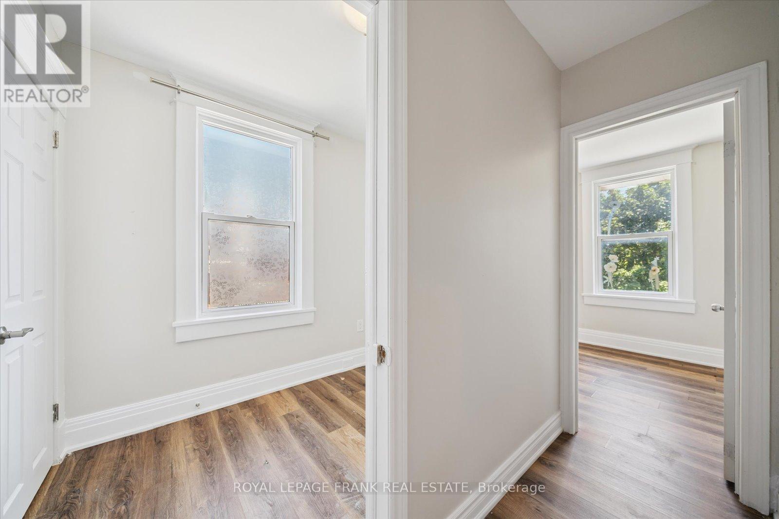 












159 AGNES STREET

,
Oshawa (O'Neill),




Ontario
L1G1V3

