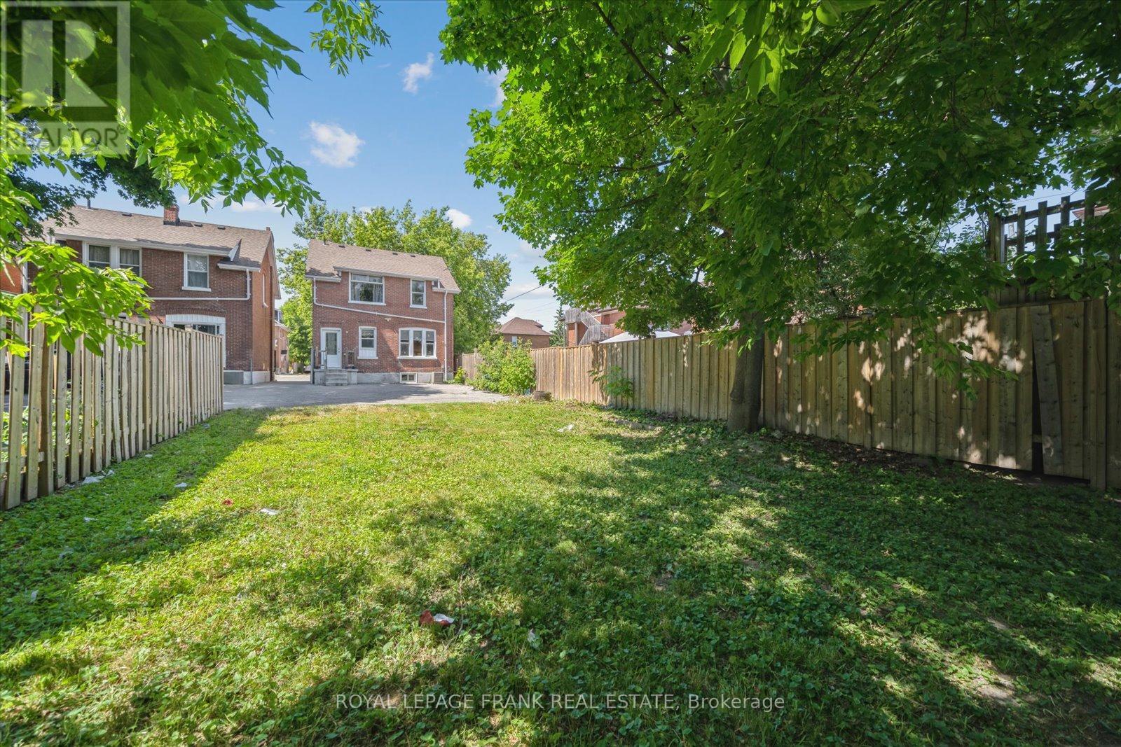 












159 AGNES STREET

,
Oshawa (O'Neill),




Ontario
L1G1V3

