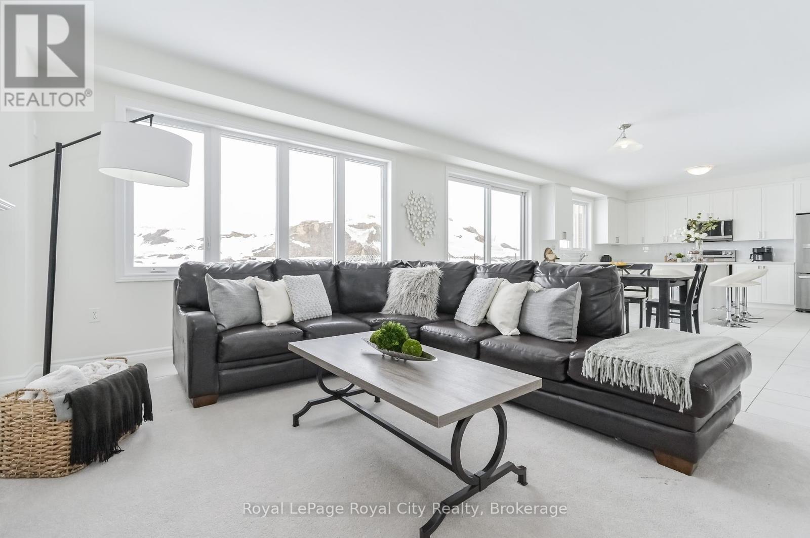 












130 REA DRIVE

,
Centre Wellington (Fergus),




Ontario
N1M0J8

