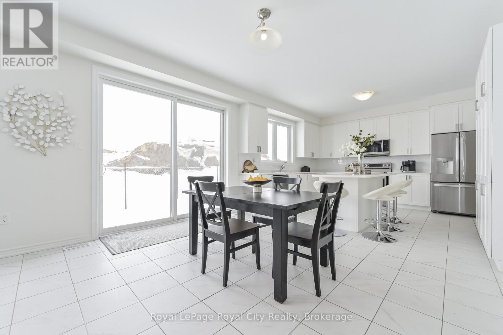 












130 REA DRIVE

,
Centre Wellington (Fergus),




Ontario
N1M0J8

