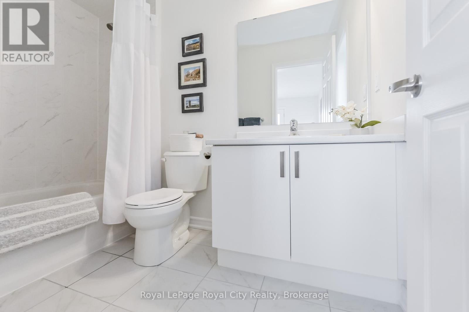 












130 REA DRIVE

,
Centre Wellington (Fergus),




Ontario
N1M0J8

