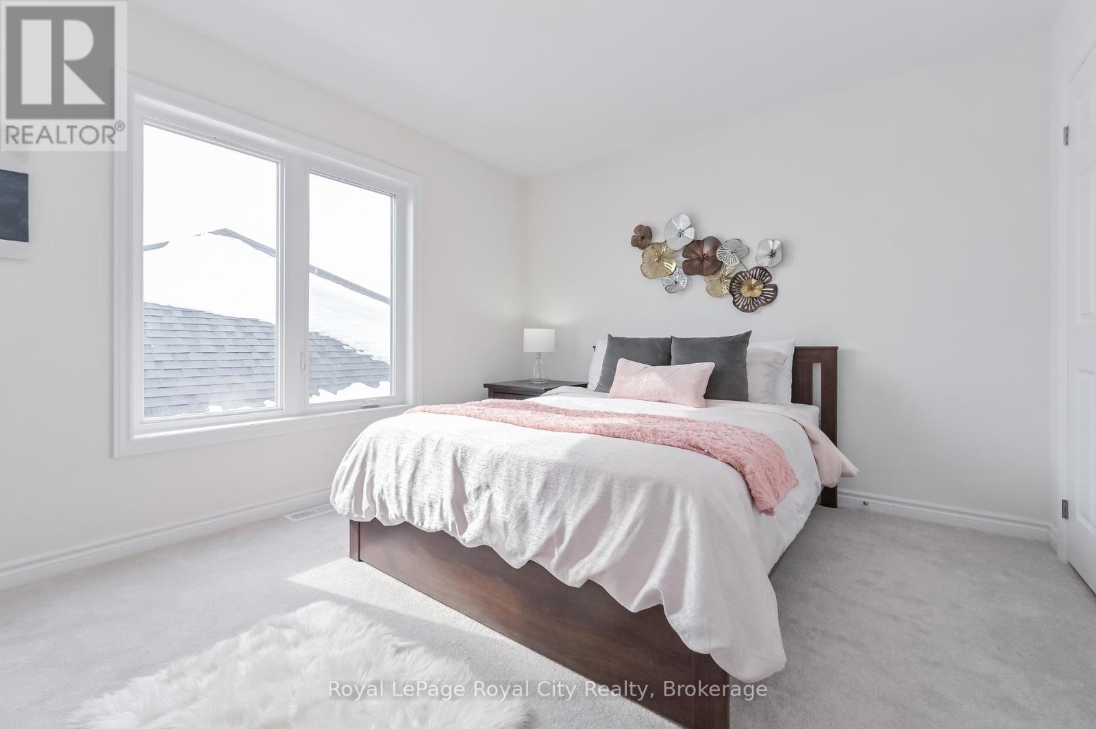 












130 REA DRIVE

,
Centre Wellington (Fergus),




Ontario
N1M0J8

