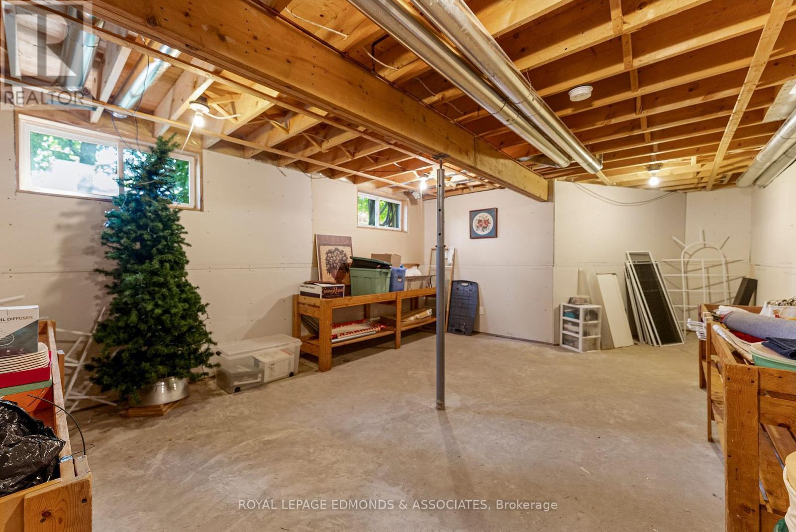 












619 CECELIA STREET

,
Pembroke,




Ontario
K8A1T6

