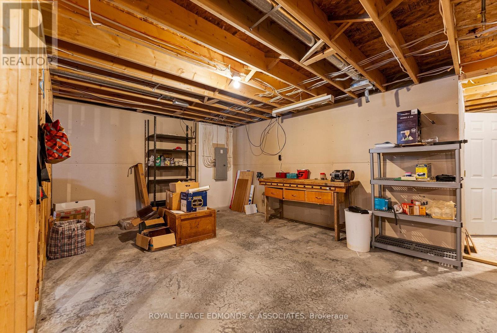 












619 CECELIA STREET

,
Pembroke,




Ontario
K8A1T6

