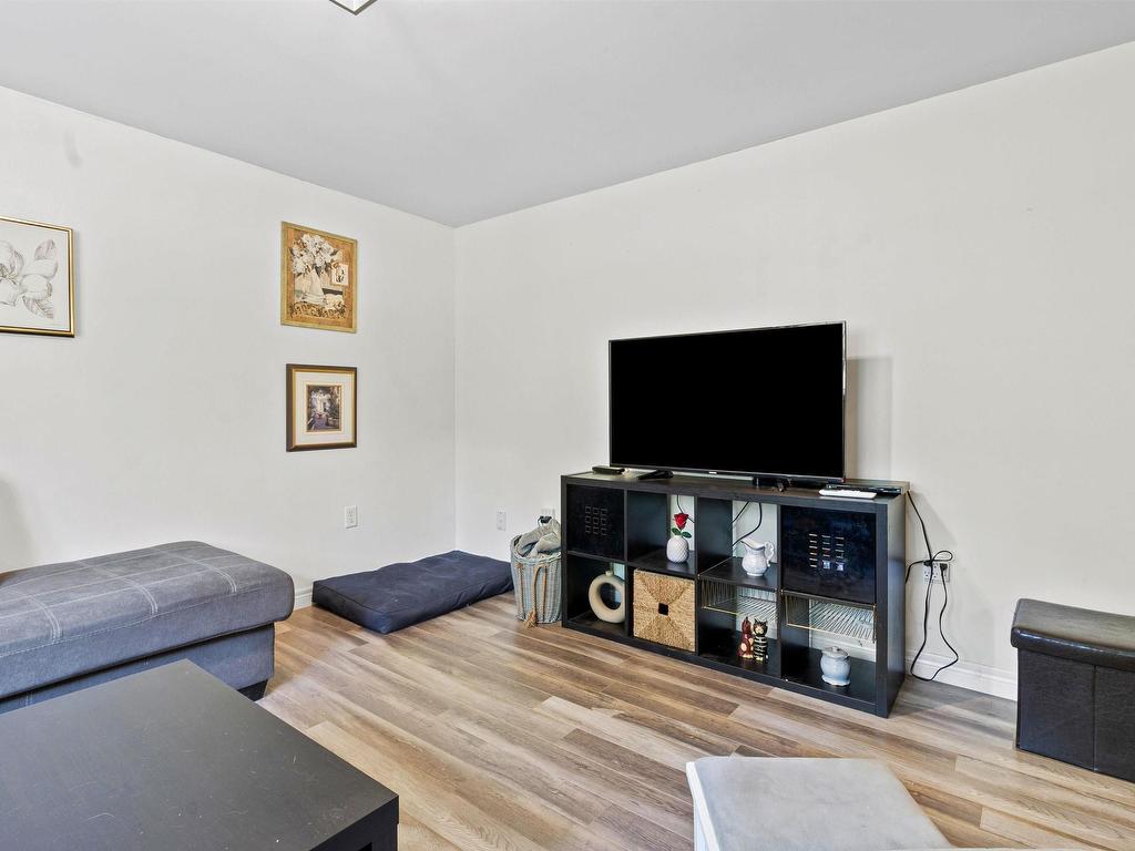 












201 Clayton Drive

,
Fox Point,




NS
B0J 1T0

