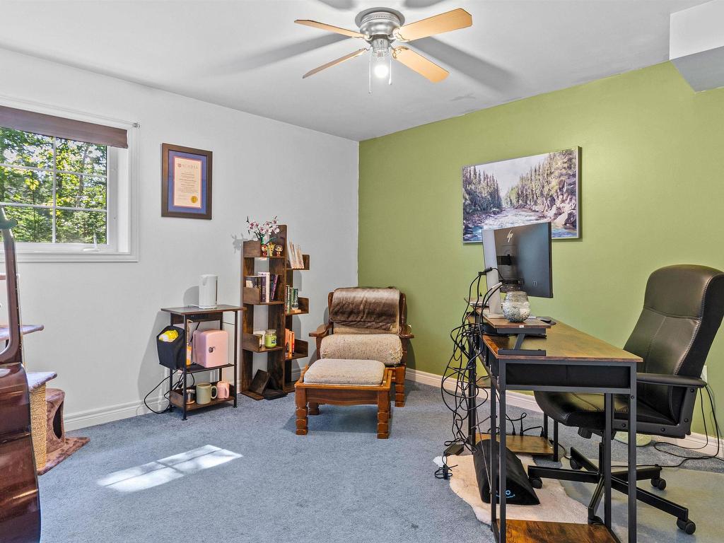 












201 Clayton Drive

,
Fox Point,




NS
B0J 1T0

