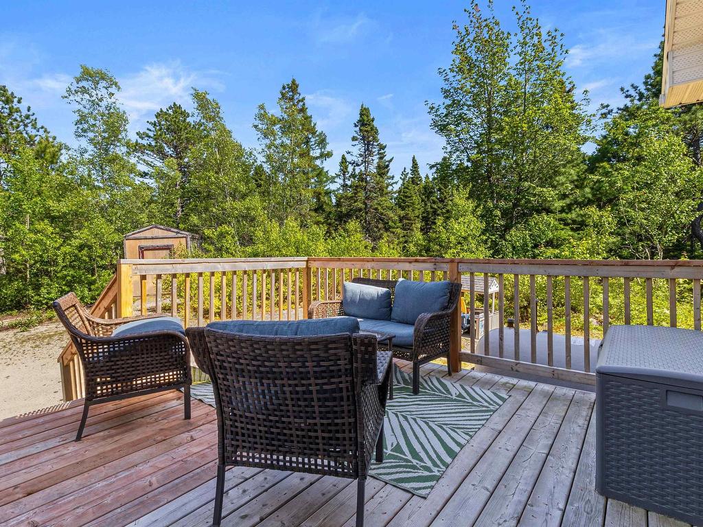 












201 Clayton Drive

,
Fox Point,




NS
B0J 1T0

