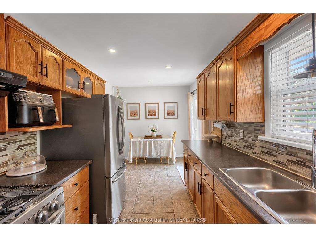









38


Burton

Avenue,
Chatham,




ON
N7M 4Z5


