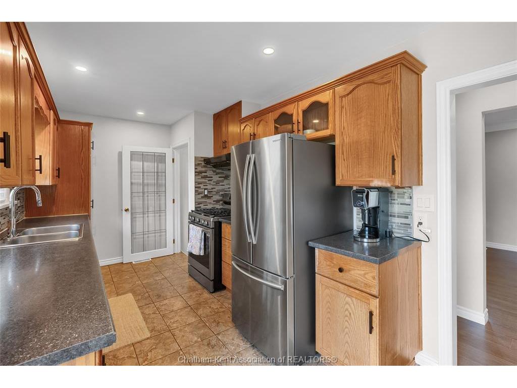 









38


Burton

Avenue,
Chatham,




ON
N7M 4Z5

