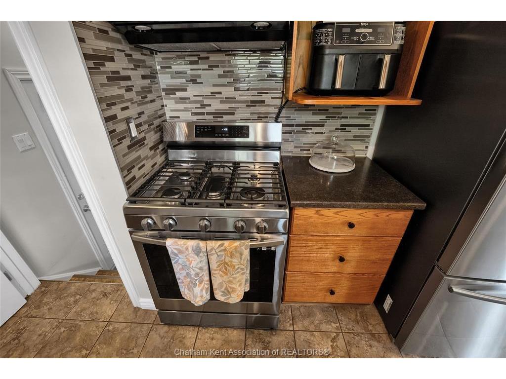 









38


Burton

Avenue,
Chatham,




ON
N7M 4Z5

