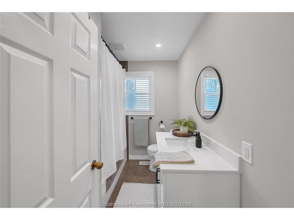 









38


Burton

Avenue,
Chatham,




ON
N7M 4Z5


