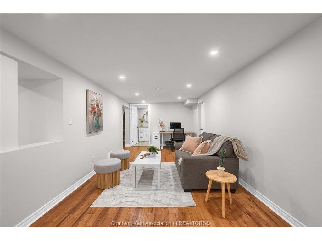 









38


Burton

Avenue,
Chatham,




ON
N7M 4Z5


