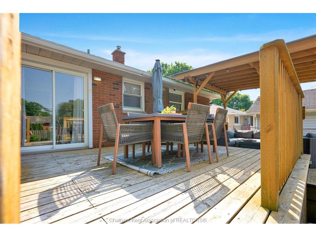 









38


Burton

Avenue,
Chatham,




ON
N7M 4Z5

