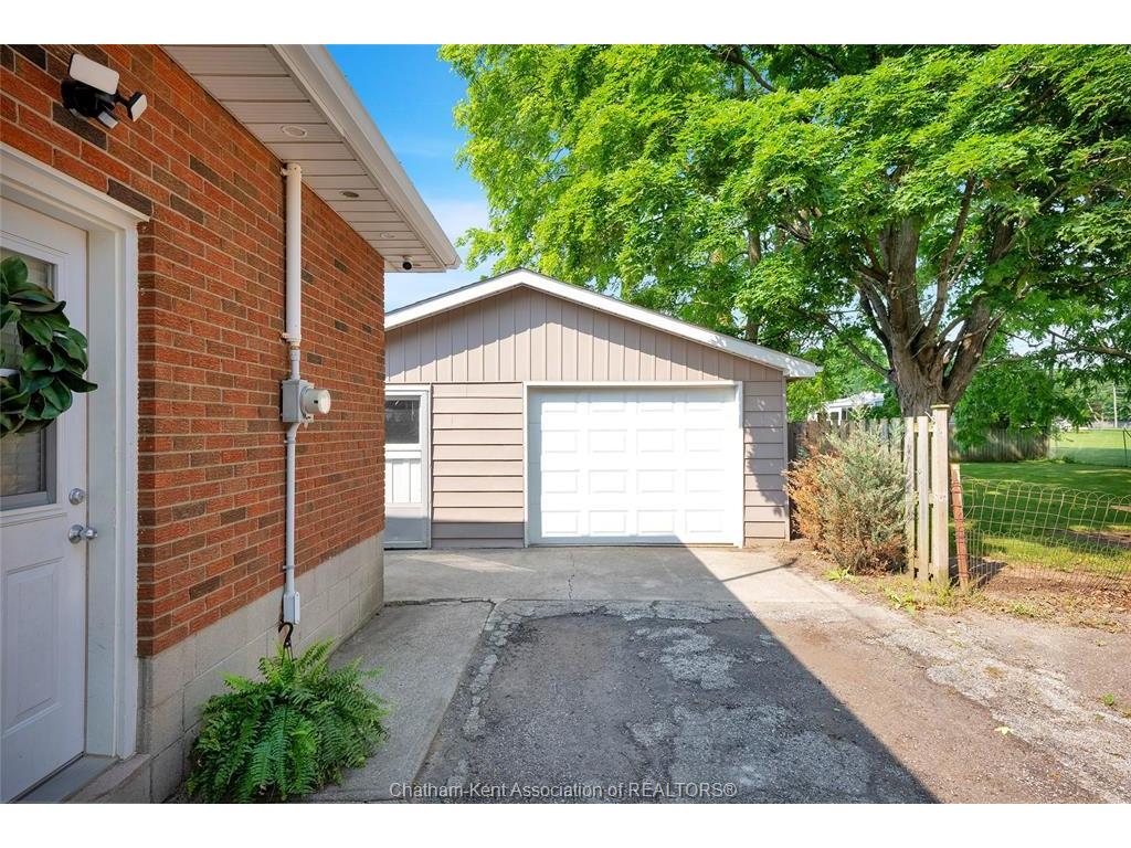









38


Burton

Avenue,
Chatham,




ON
N7M 4Z5

