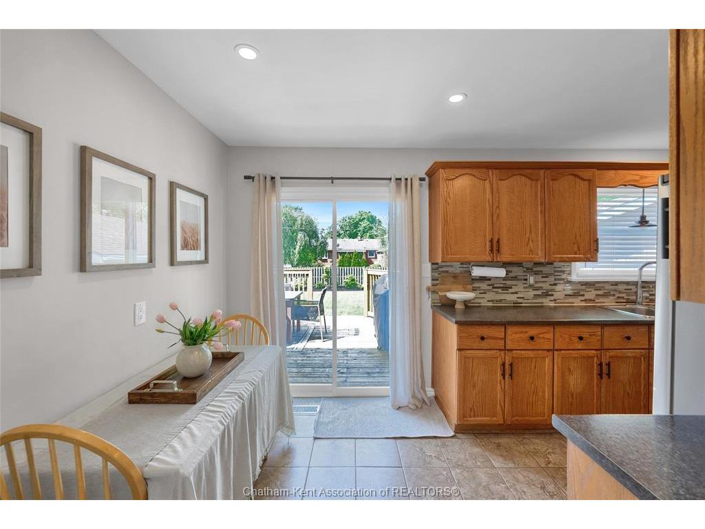 









38


Burton

Avenue,
Chatham,




ON
N7M 4Z5

