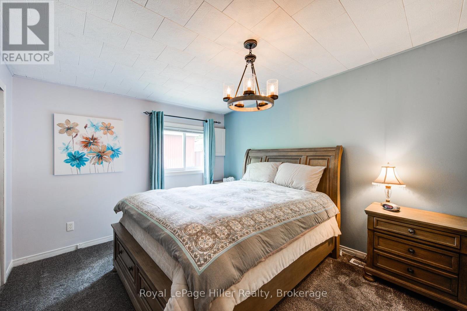 












174 BIRCH STREET

,
Perth East (Crystal Lake),




Ontario
N5A6S6

