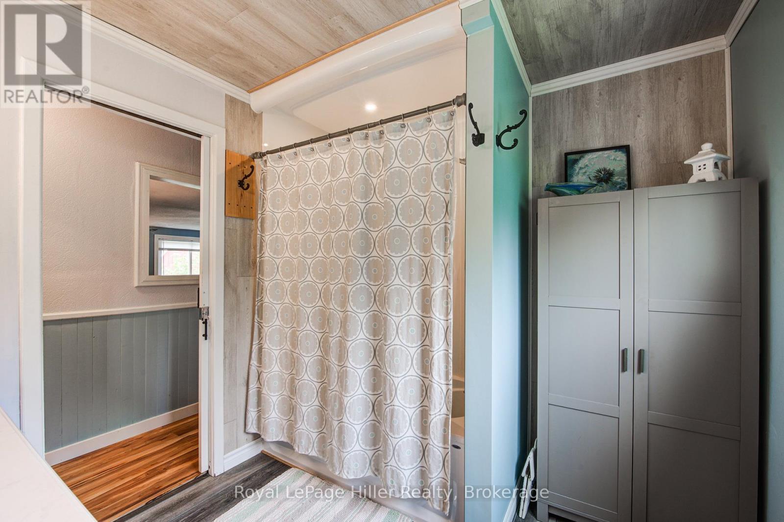 












174 BIRCH STREET

,
Perth East (Crystal Lake),




Ontario
N5A6S6

