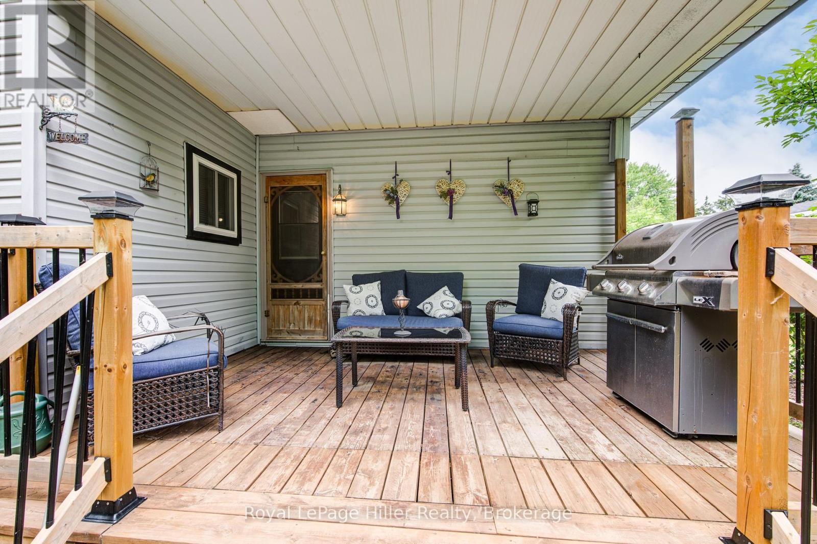 












174 BIRCH STREET

,
Perth East (Crystal Lake),




Ontario
N5A6S6

