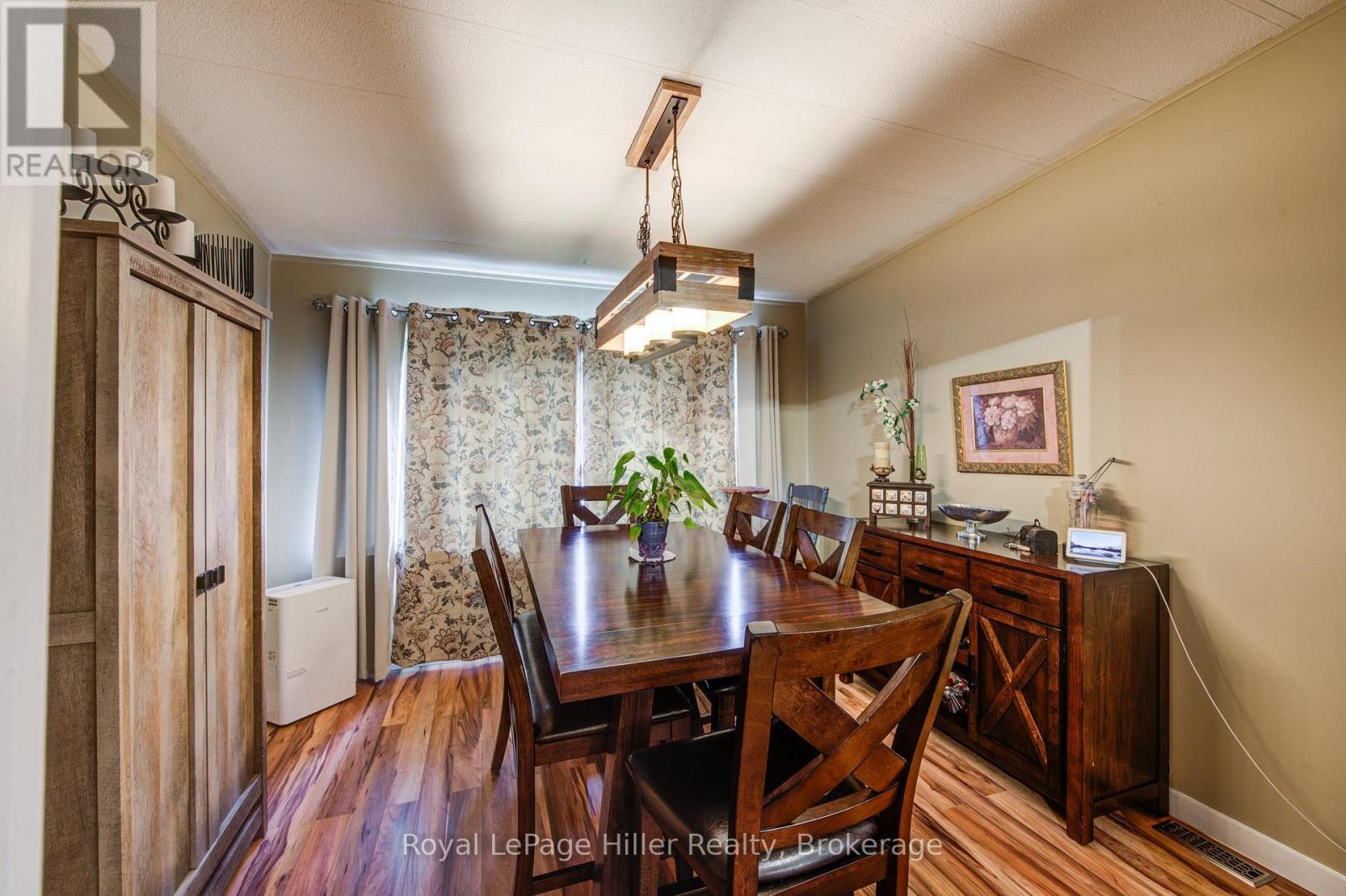 












174 BIRCH STREET

,
Perth East (Crystal Lake),




Ontario
N5A6S6

