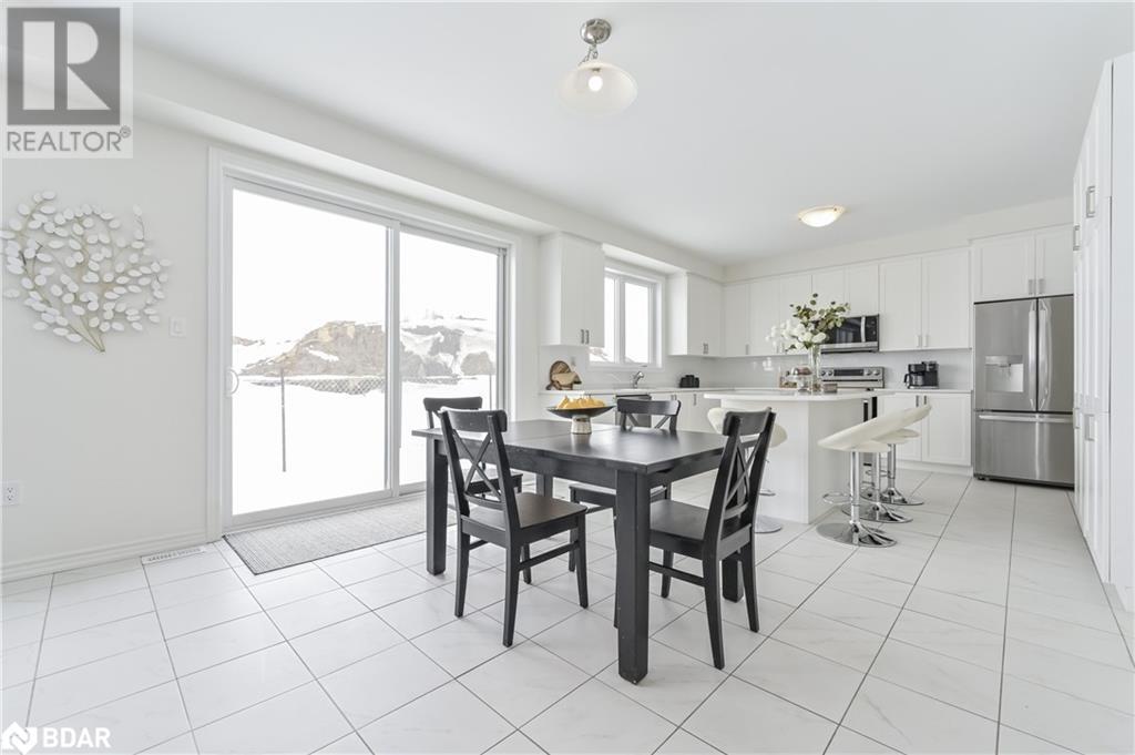 












130 REA Drive

,
Fergus,




Ontario
N1M2W3

