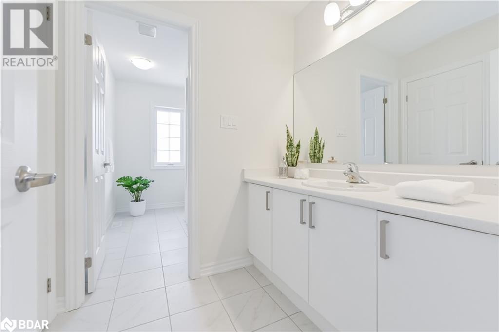 












130 REA Drive

,
Fergus,




Ontario
N1M2W3

