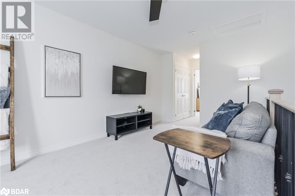 












130 REA Drive

,
Fergus,




Ontario
N1M2W3

