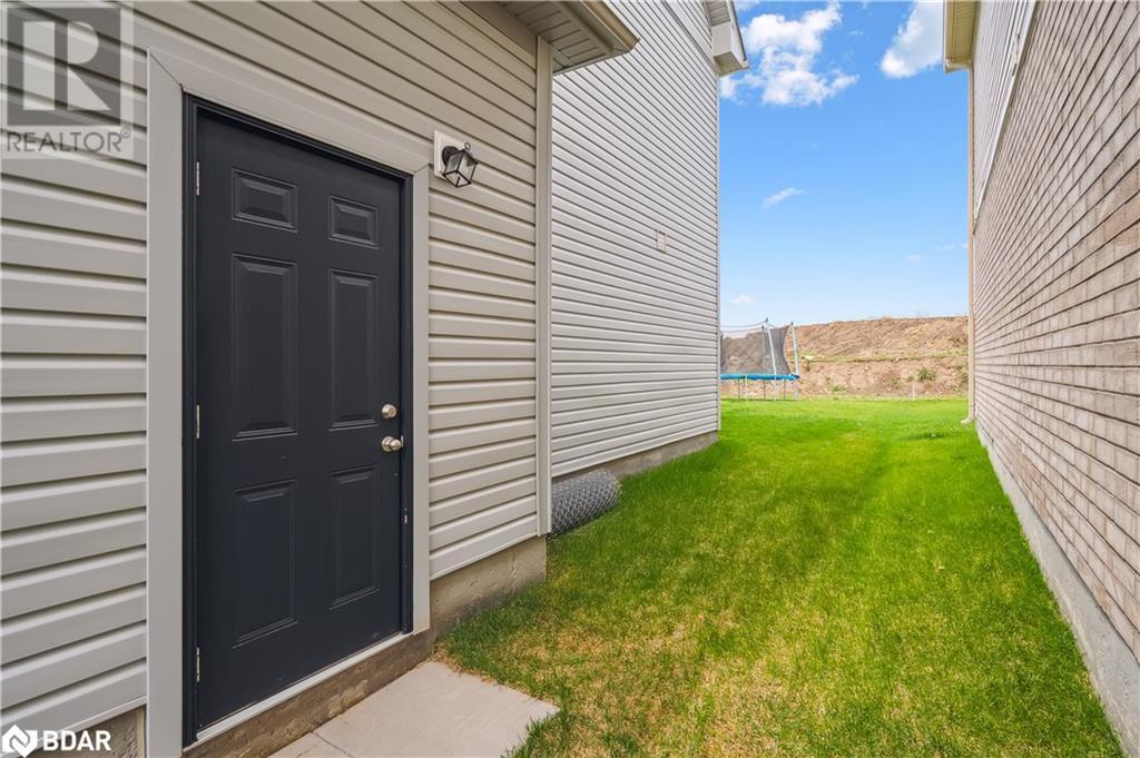 












130 REA Drive

,
Fergus,




Ontario
N1M2W3

