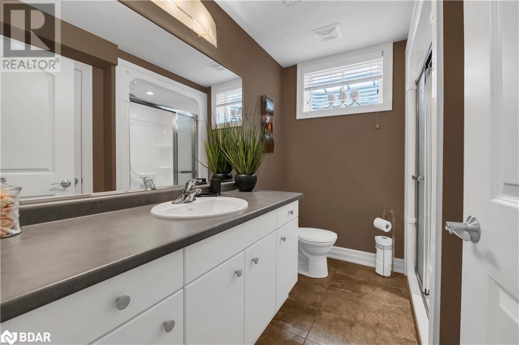 












308 CREEKSIDE Drive

,
Welland,




Ontario
L3C0B6

