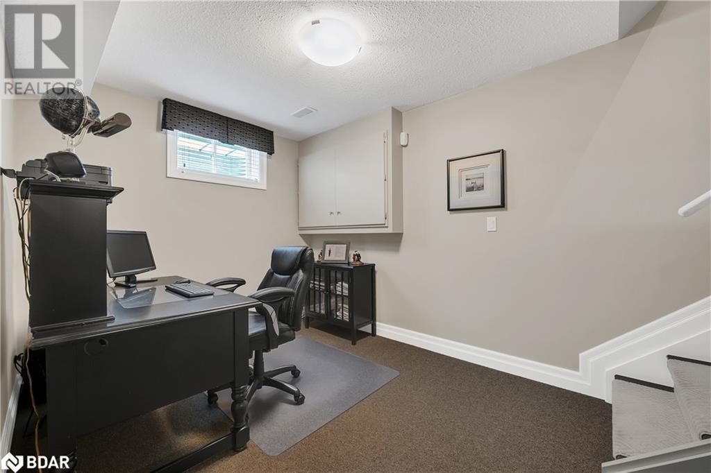 












308 CREEKSIDE Drive

,
Welland,




Ontario
L3C0B6

