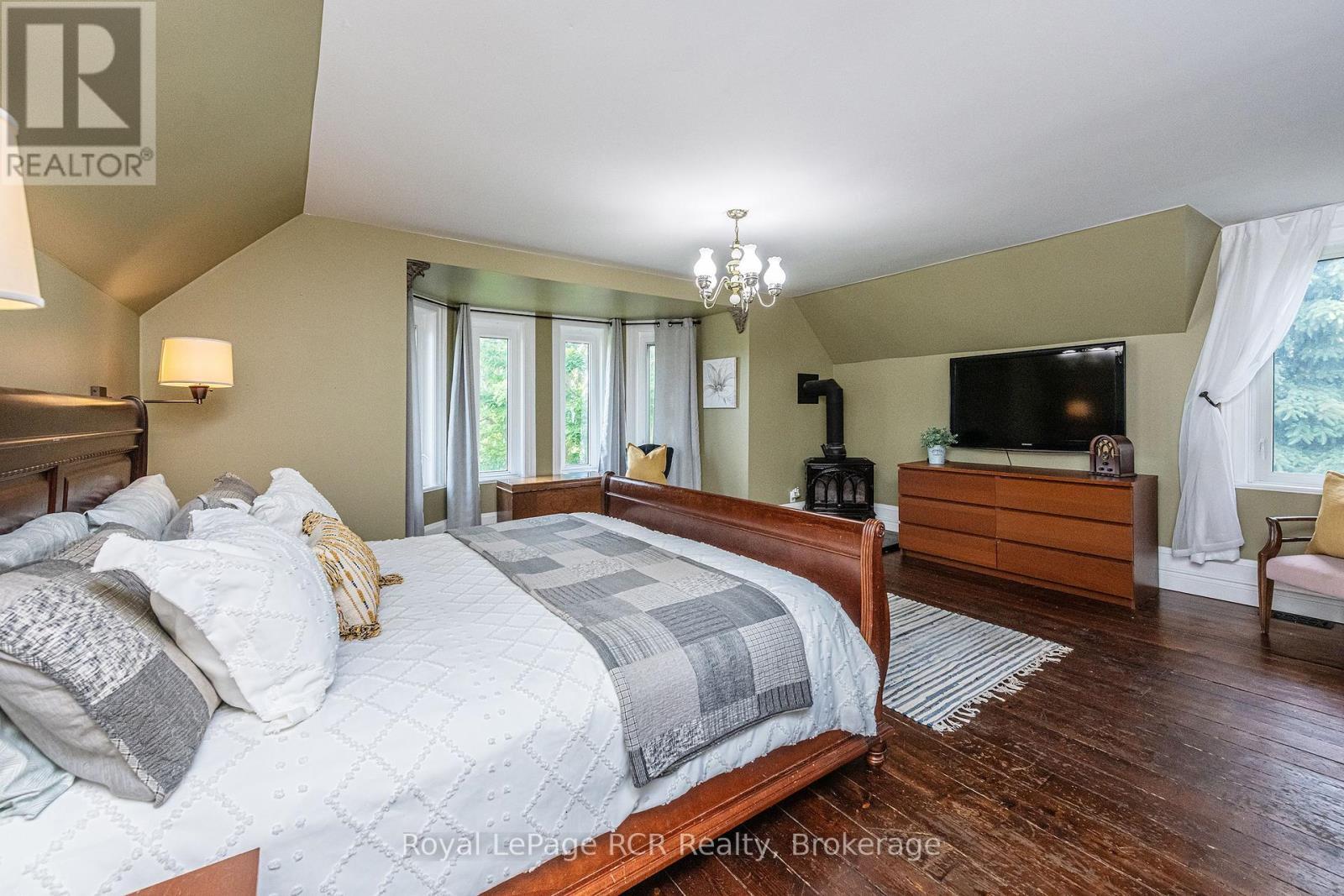












116327 2ND LINE SW

,
Melancthon,




Ontario
L9V2C5

