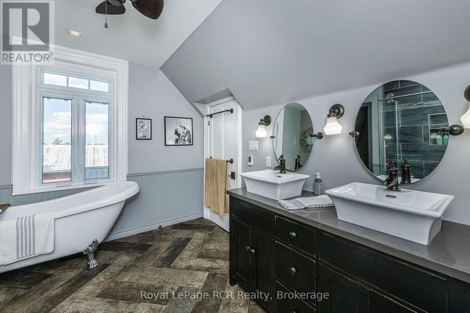 












116327 2ND LINE SW

,
Melancthon,




Ontario
L9V2C5

