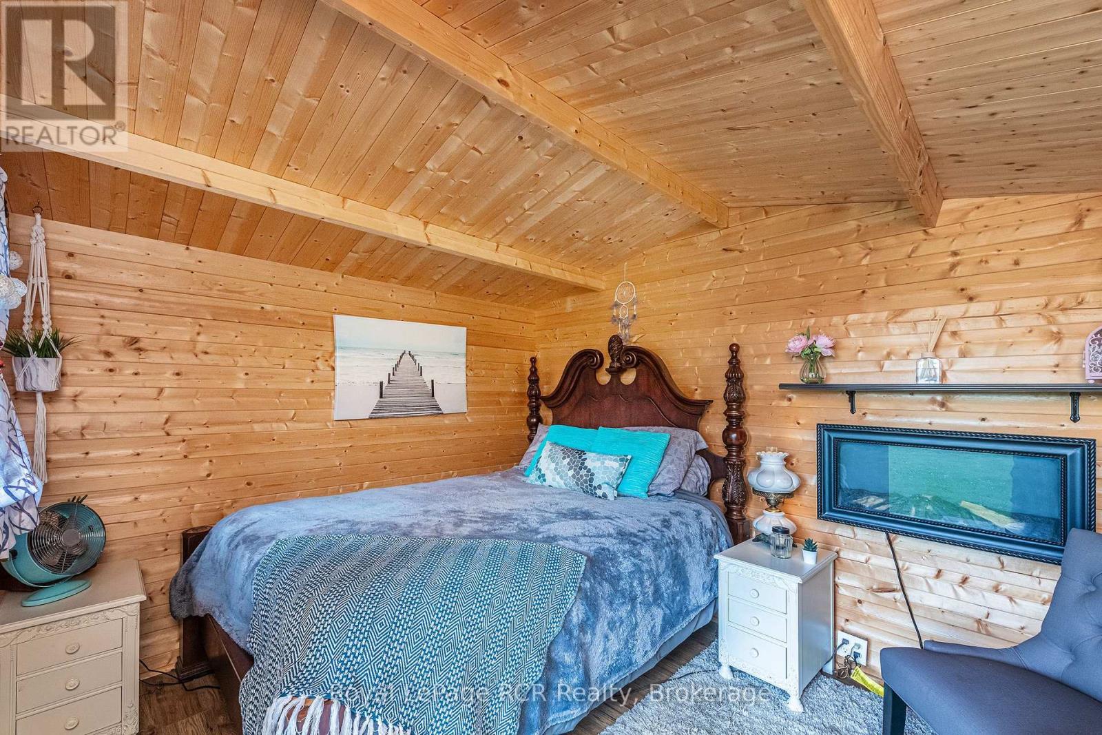 












116327 2ND LINE SW

,
Melancthon,




Ontario
L9V2C5

