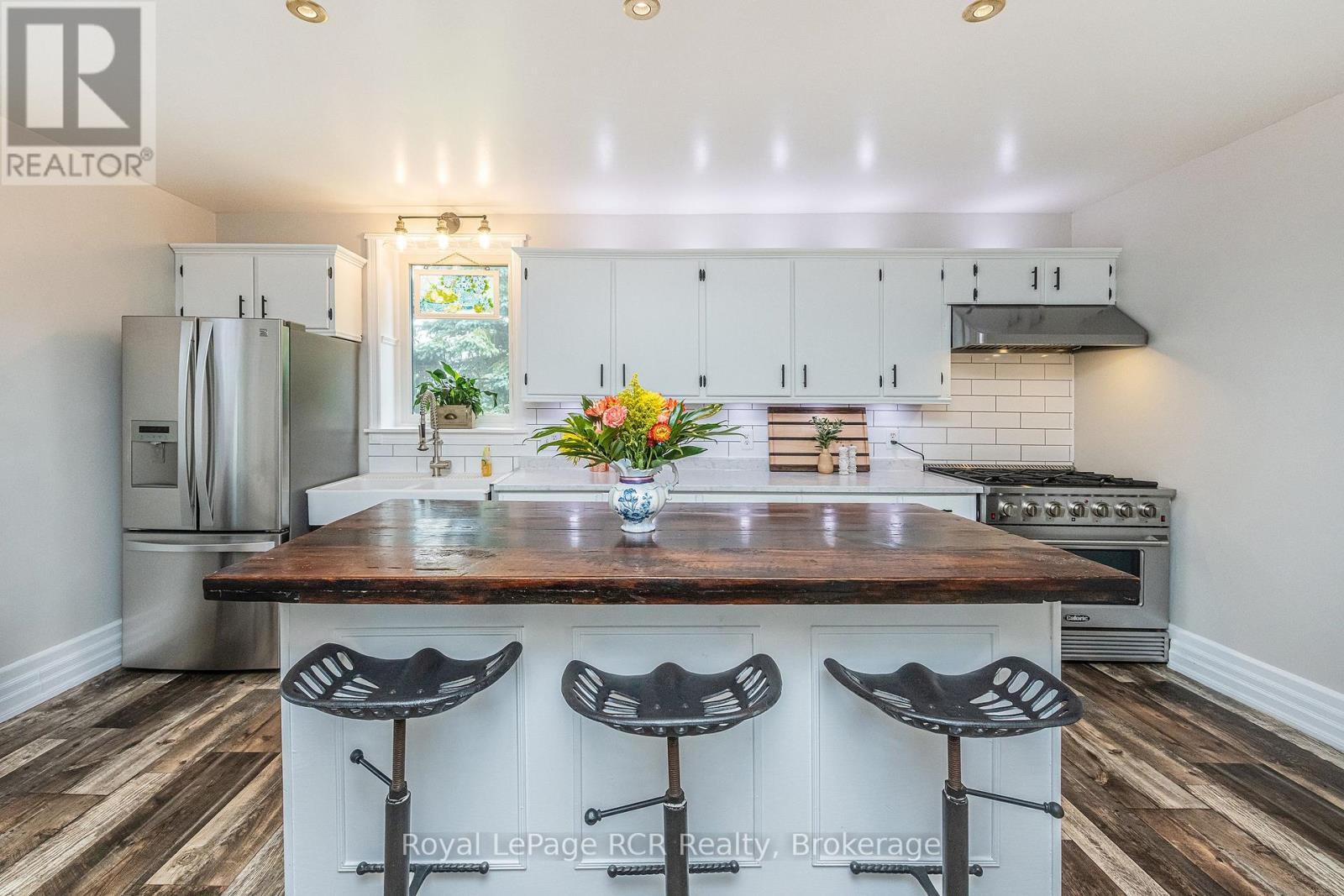 












116327 2ND LINE SW

,
Melancthon,




Ontario
L9V2C5

