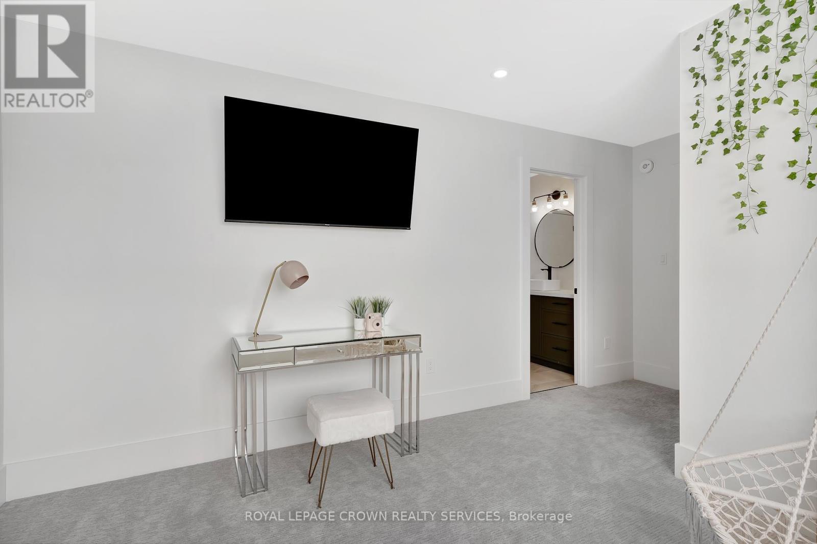 












50 AVERY PLACE

,
Perth East,




Ontario
N0K1M0

