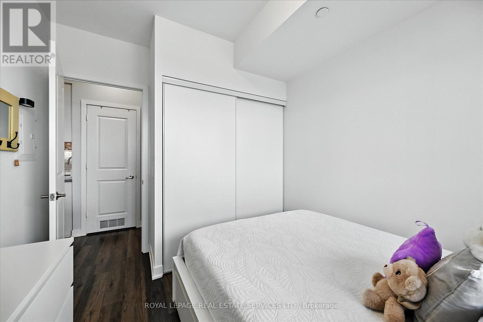 












701 - 4699 GLEN ERIN DRIVE

,
Mississauga,




Ontario
L5M2E5

