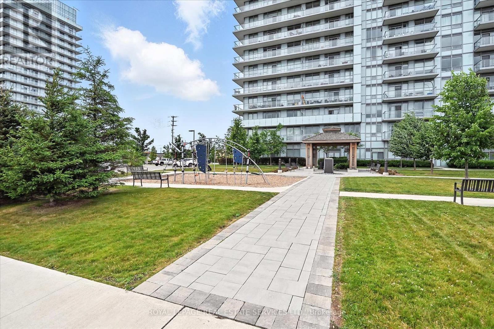 












701 - 4699 GLEN ERIN DRIVE

,
Mississauga,




Ontario
L5M2E5

