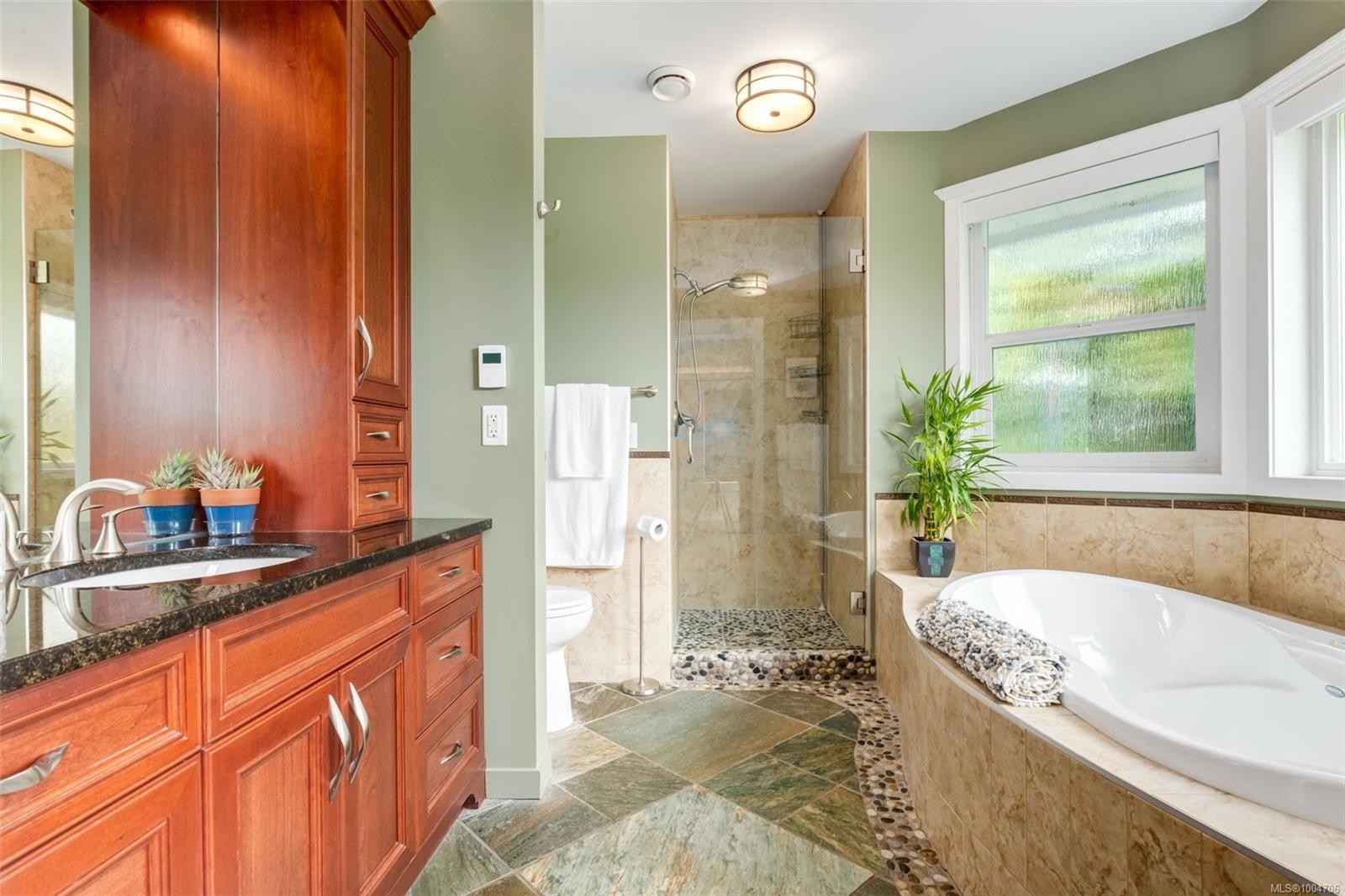 









5135


Carriage

Dr,
Nanaimo,




BC
V9V 1H2


