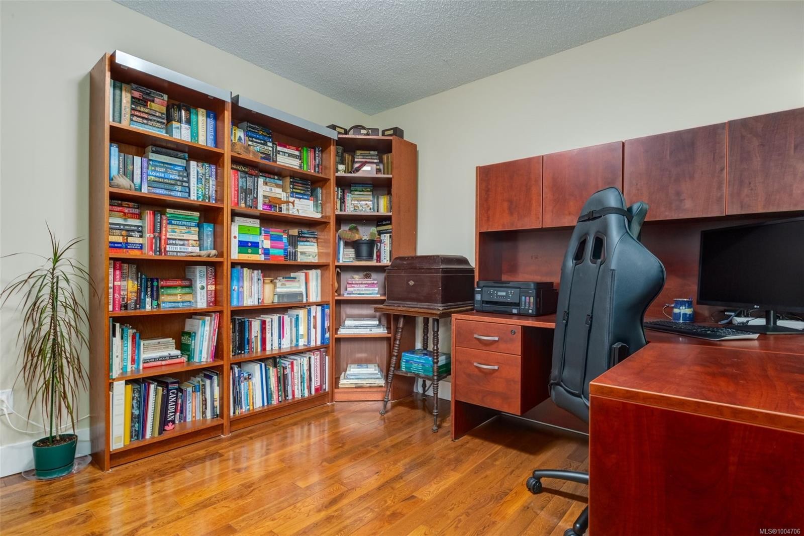 









5135


Carriage

Dr,
Nanaimo,




BC
V9V 1H2

