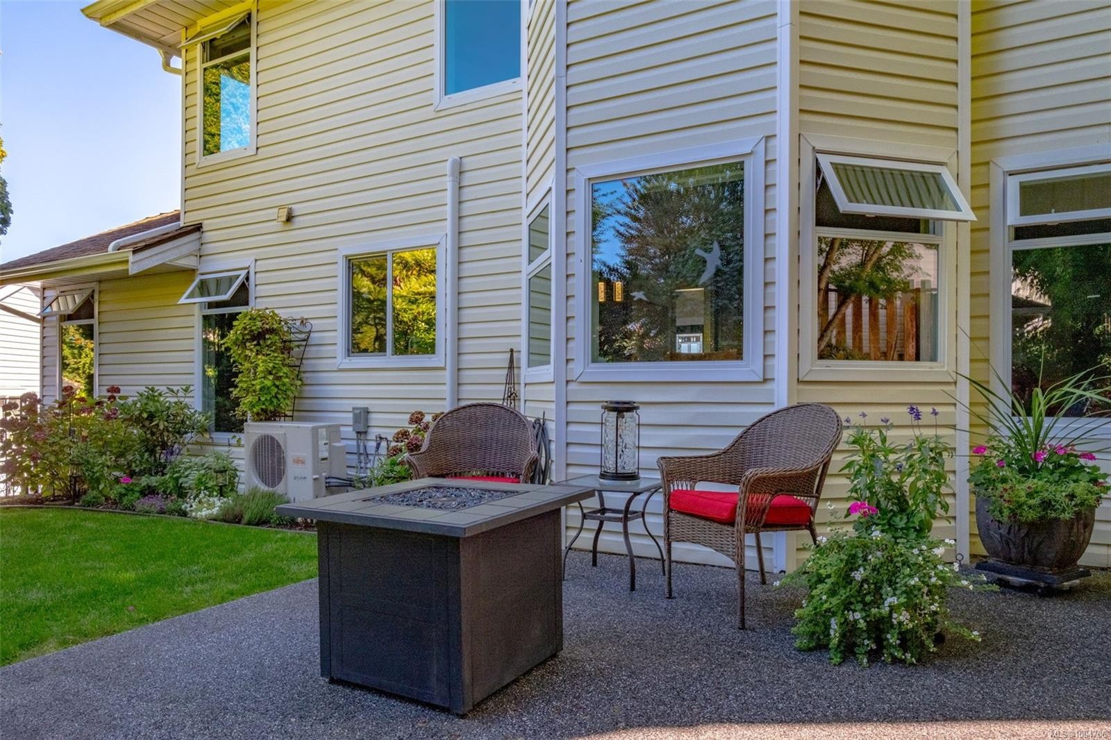 









5135


Carriage

Dr,
Nanaimo,




BC
V9V 1H2

