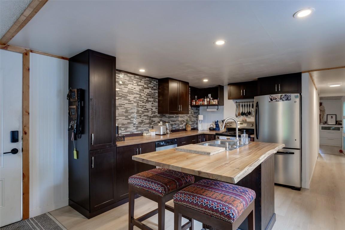 









1375


Green Bay

Road, 10A,
West Kelowna,




BC
V4T 2B8


