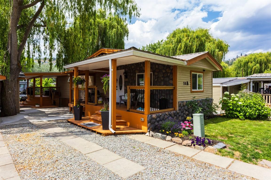 









1375


Green Bay

Road, 10A,
West Kelowna,




BC
V4T 2B8

