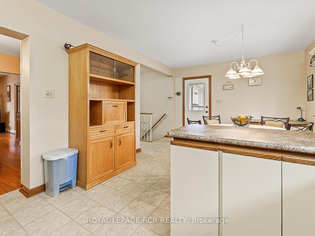 









25


Ann Arbour

Road,
Toronto,




ON
M9M 2J5

