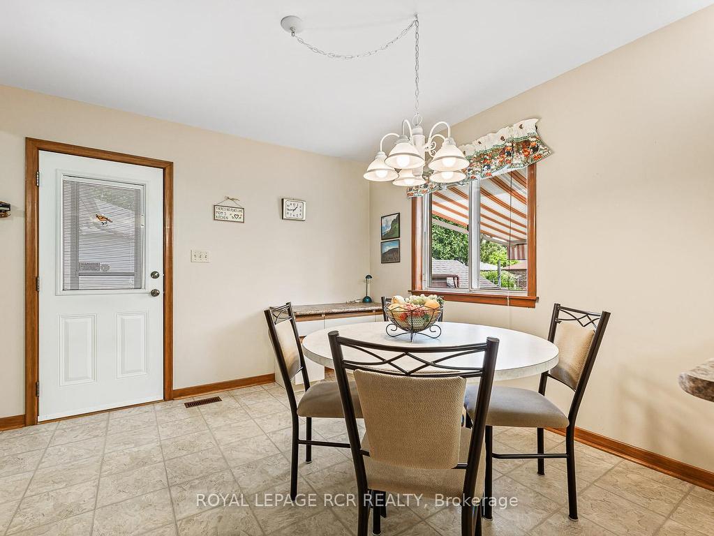 









25


Ann Arbour

Road,
Toronto,




ON
M9M 2J5

