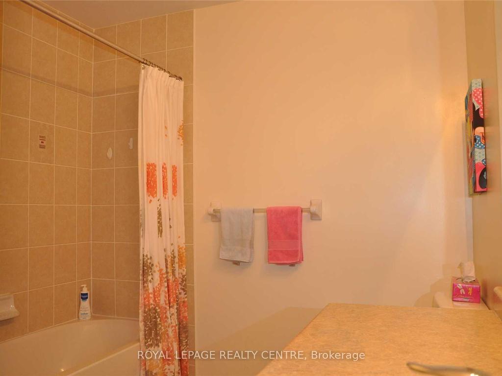 









651


Farmstead

Drive, 91,
Milton,




ON
L9T 7W2

