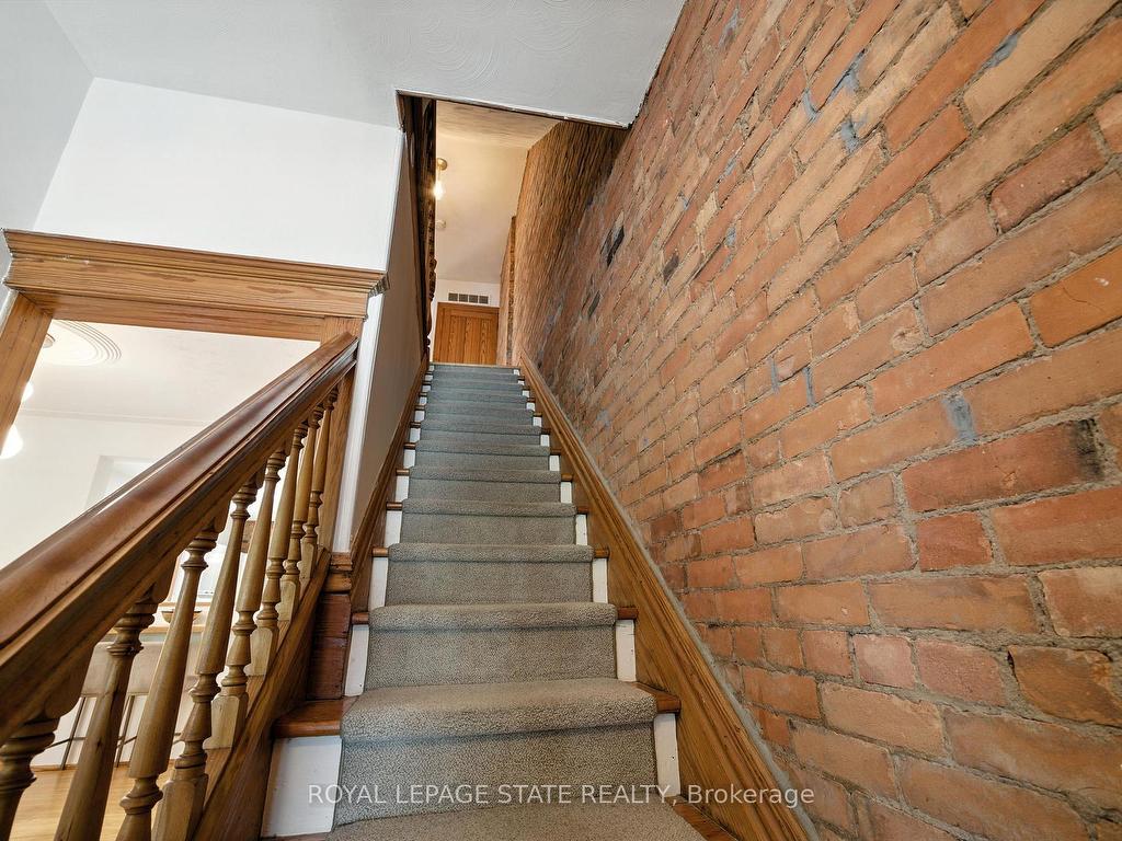 









137


Markland

Street,
Hamilton,




ON
L8P 2K3

