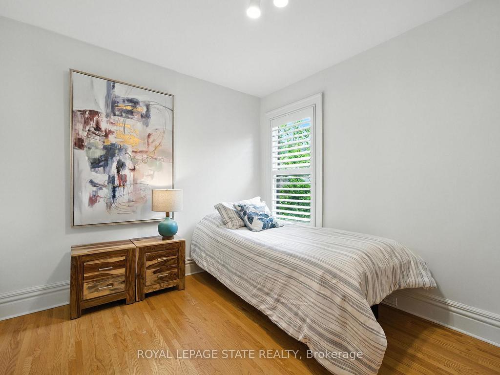 









137


Markland

Street,
Hamilton,




ON
L8P 2K3

