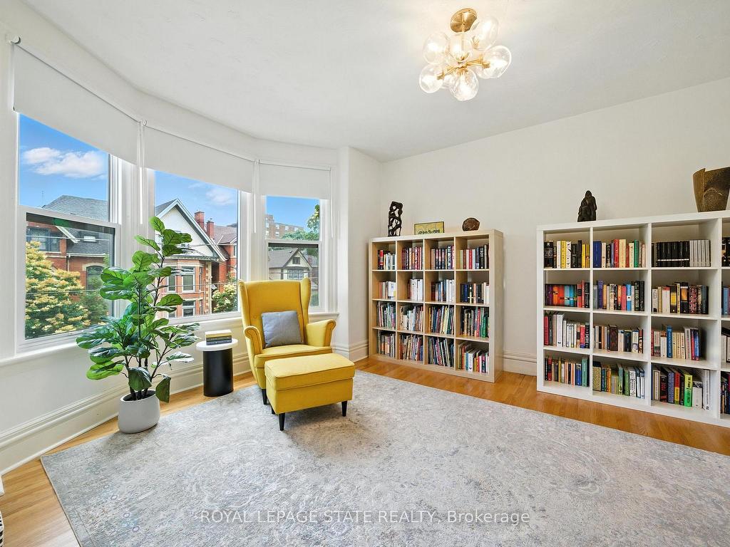 









137


Markland

Street,
Hamilton,




ON
L8P 2K3

